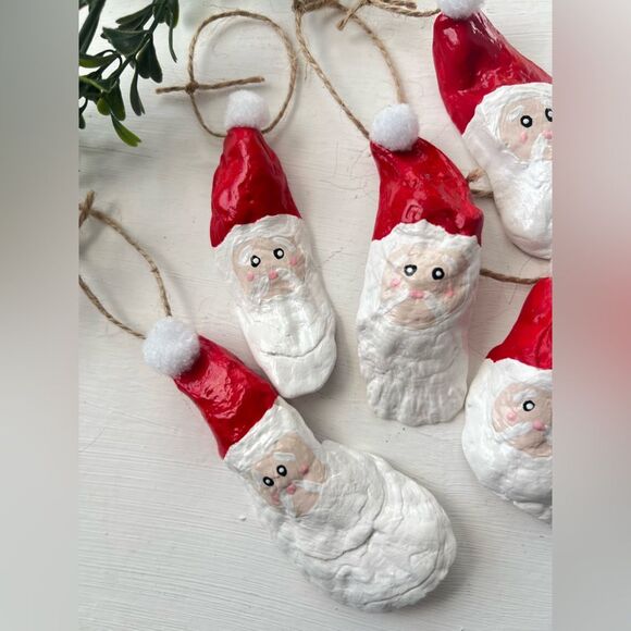 NWT Hand Painted Santa Claus Oyster Shell Ornaments - Set of 6 - Picture 2 of 4